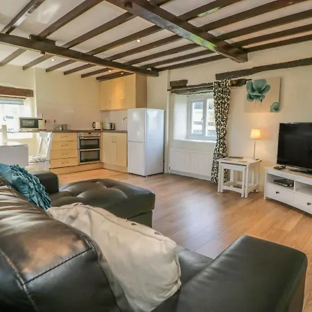 Holiday home The Granary